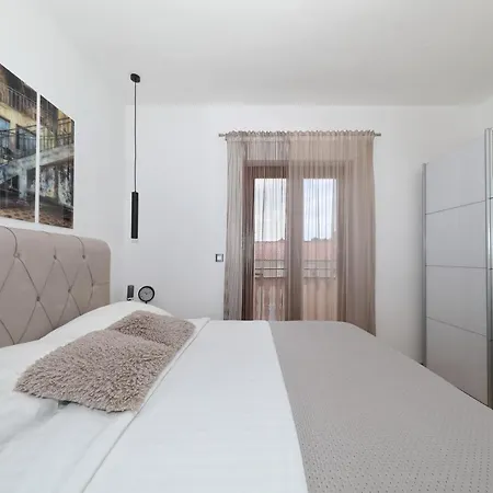 Dalmatino Apartamento