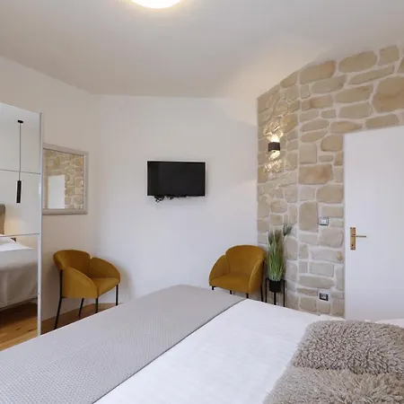 Dalmatino * Pakoštane