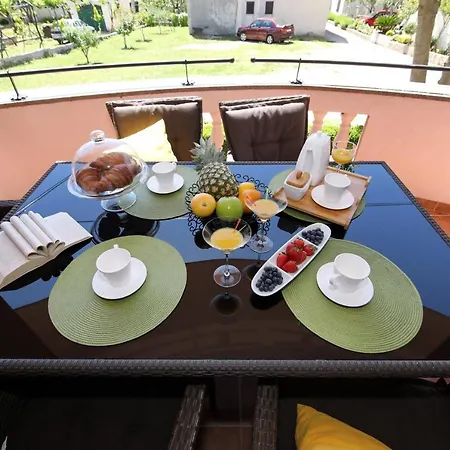 Dalmatino Apartman Pakoštane
