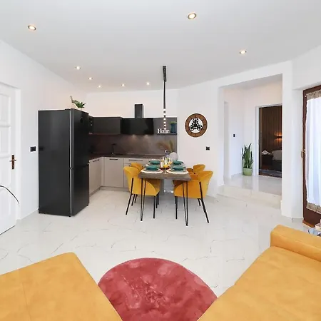 アパート Dalmatino Pakoštane