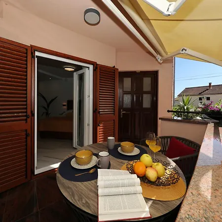 Apartment Dalmatino