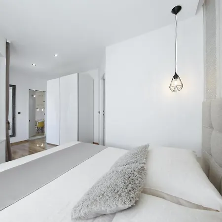 アパート Dalmatino Pakoštane