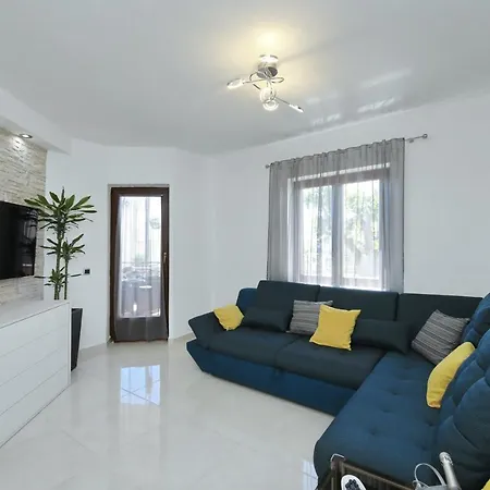 Dalmatino 파코스탄