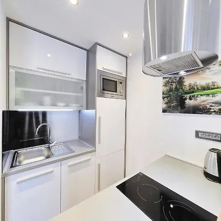 Dalmatino Apartment *