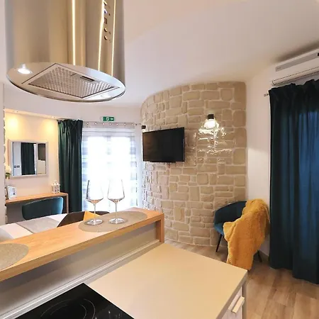 Dalmatino * Pakoštane