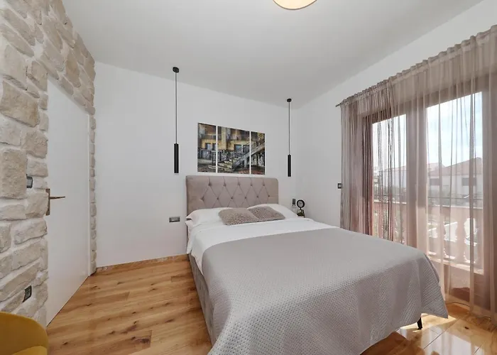 Dalmatino 公寓 Pakoštane