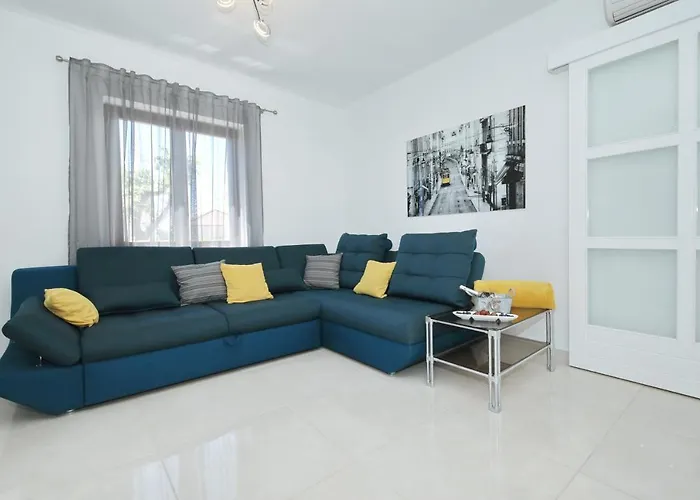 Dalmatino 公寓 Pakoštane