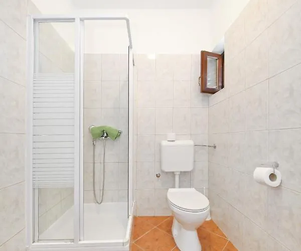 Dalmatino 公寓 Pakoštane